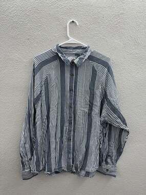 SO Womens Button Up Shirt Size XL Blue White Strip Long Sleeve Collared